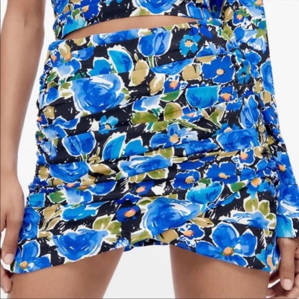 Zara floral skirt